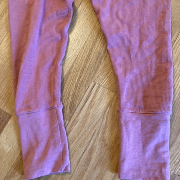 W's Task Studio 7/8 Rib Leggings - Picture 3 of 5